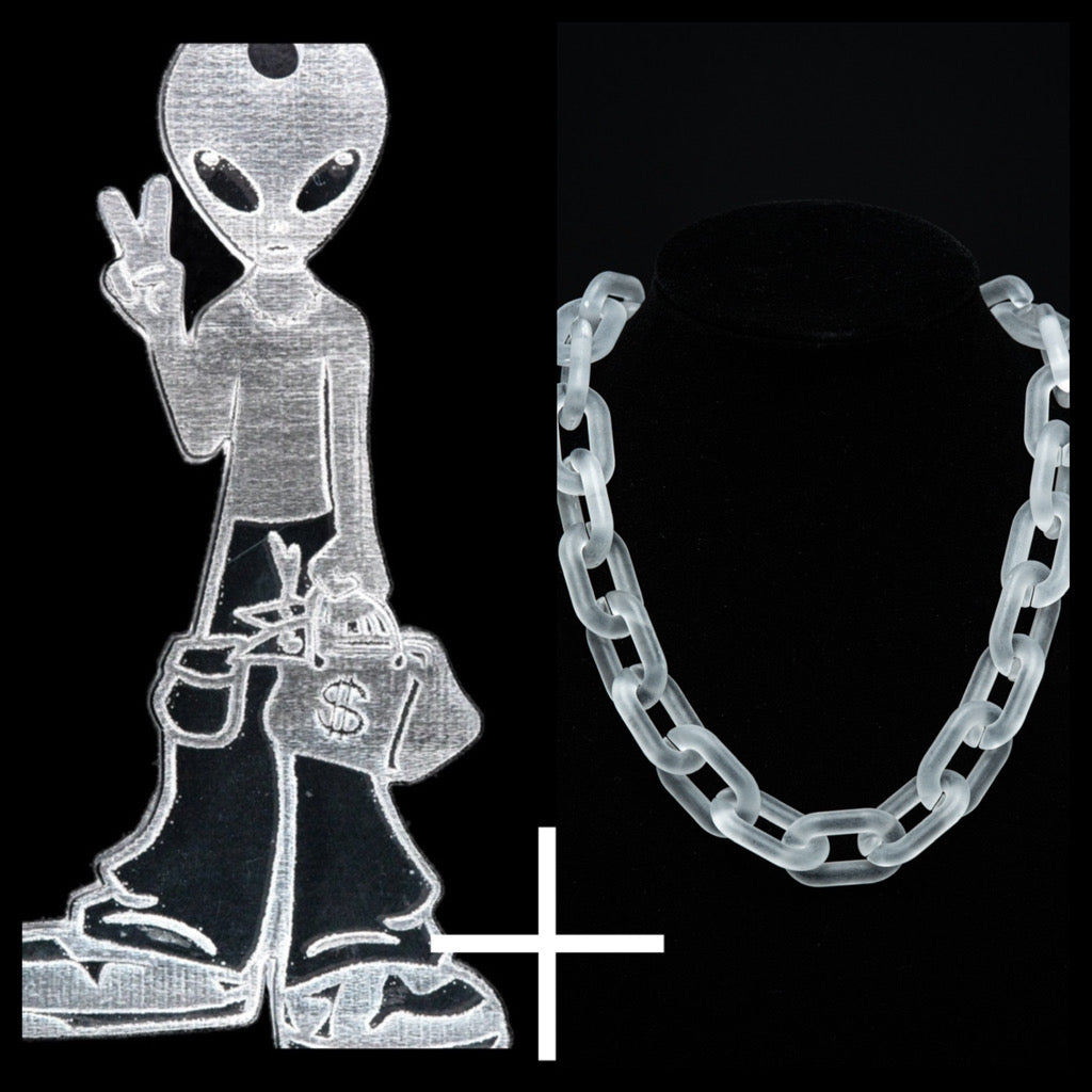 Kauf den Look! Alien 👽 für 69,90€ + die Small Chain Matt Gratis