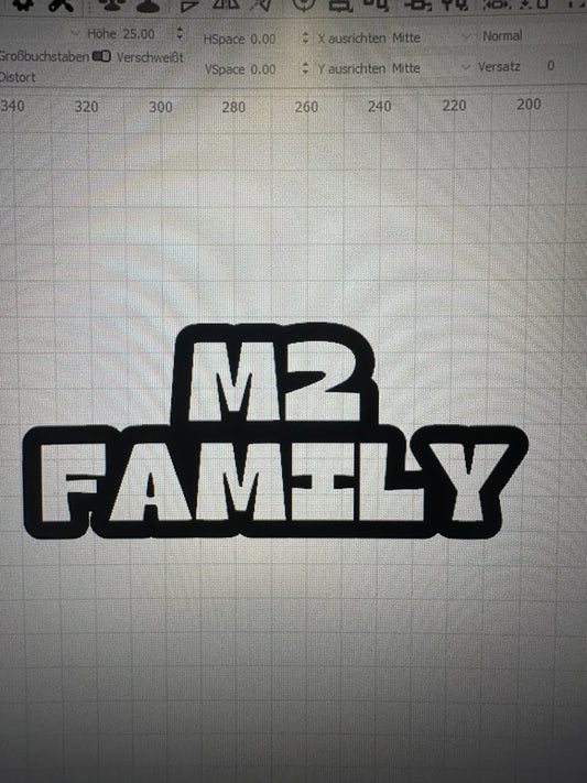 Custom Piece „M2FAMILY“ + Small Cuban Chain